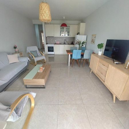 Myrsini'S Sea View Apartment Nea Peramos  Exterior photo